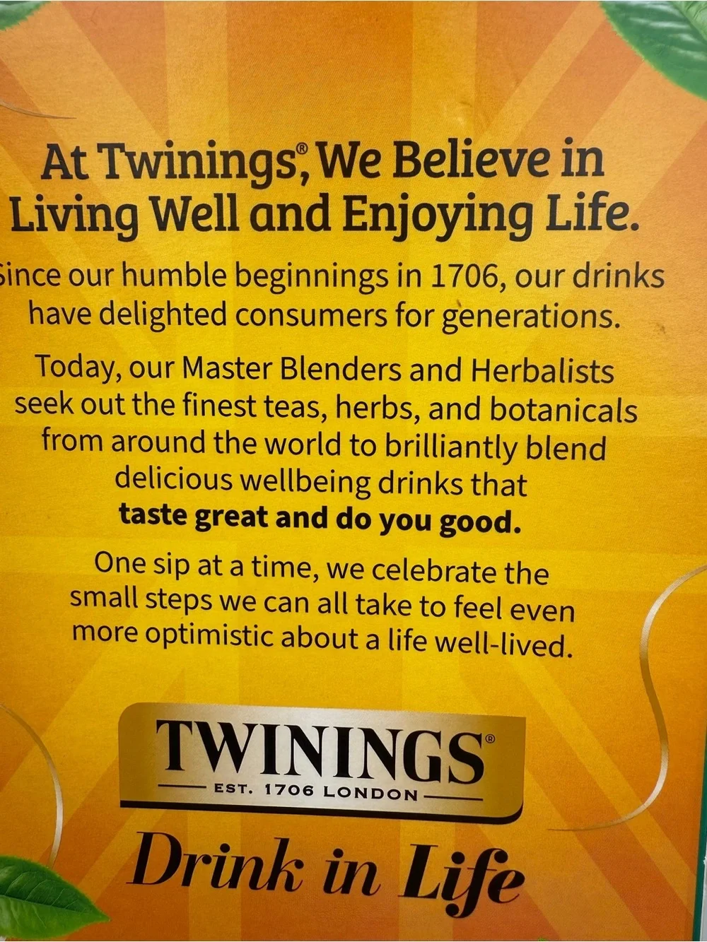 Twingings London 24 Day TEA Advent Calendar Green & Herbal Black Tea